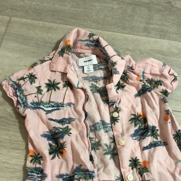2T Hawaiian , tie front, button down shirt - Picture 2 of 5